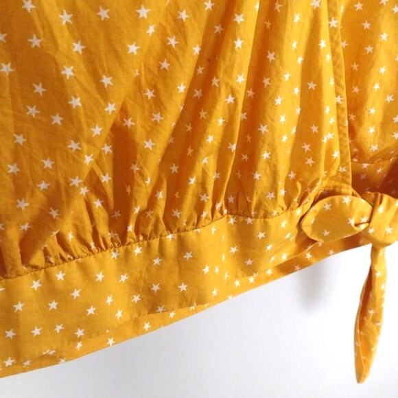Madewell Wrap Top in Star Scatter Yellow Cotton Cropped Boho Preppy Size S - Picture 9 of 13